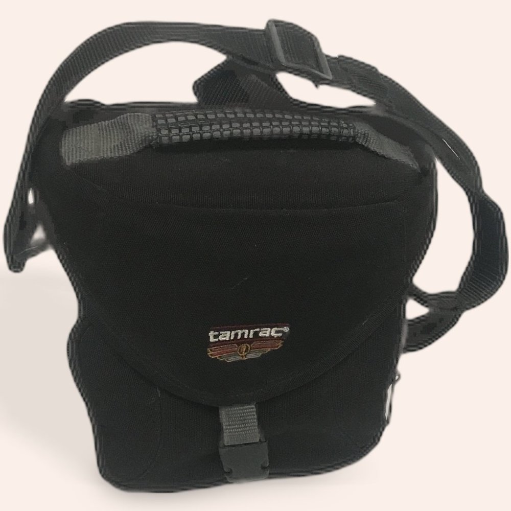 Tamrac digital camera carrying travel case